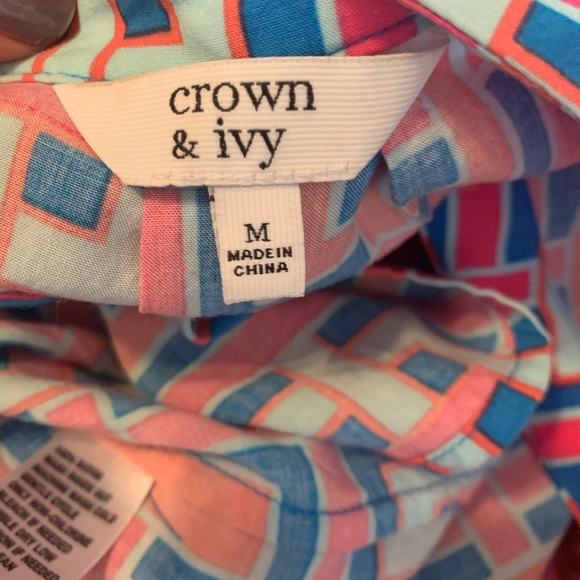 Top, 🚨 3/$15, Crown and Ivy Hi Low Sleeveless Blouse - Picture 4 of 4